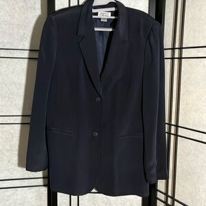 100% silk blazer very nice navy color